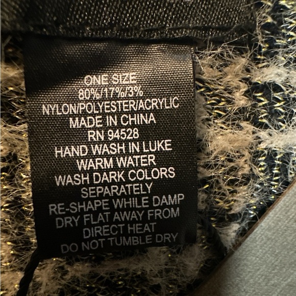 Chic Tan and Black Women's Wrap with Dolman Sleeves - Picture 4 of 7